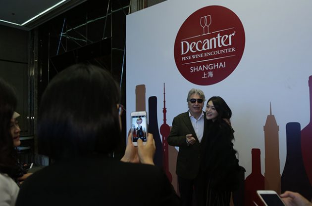 Wine lovers meet heroes?at biggest Decanter Shanghai Fine Wine Encounter